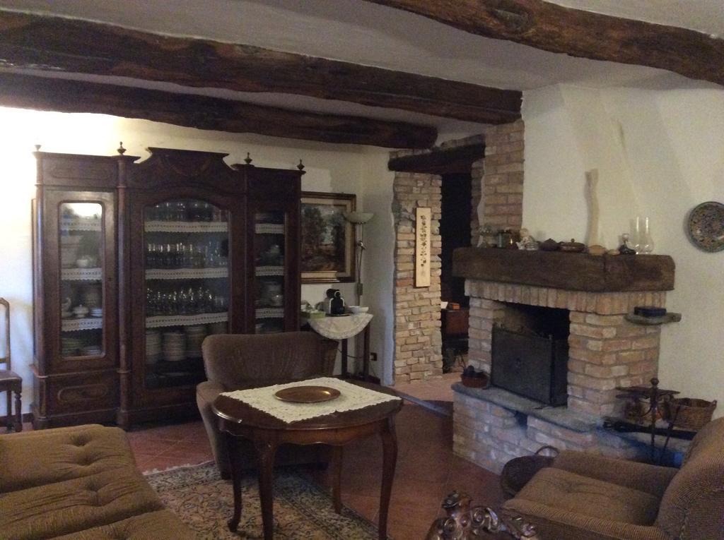 Casa Giuliana ξενώνας Calosso Εξωτερικό φωτογραφία