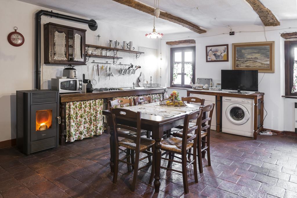 Casa Giuliana ξενώνας Calosso Εξωτερικό φωτογραφία